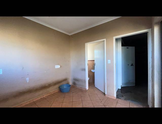 4 BEDROOM HOUSE FOR SALE IN MEYERSDAL